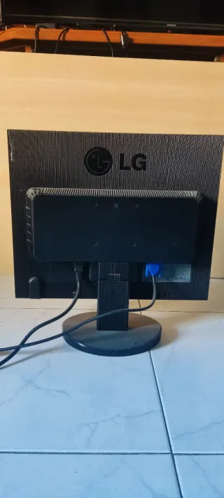 Monitor LG 19 Nero/Argento