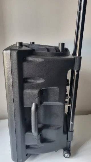 Cassa Ibiza port12vhf-bt