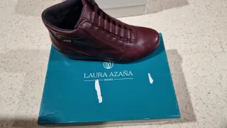 Zapatos infantiles y de adulto, tallas variadas