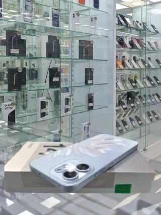 Oppo Reno14 F 5G 256GB Blu Quasi Nuovo con Fattura