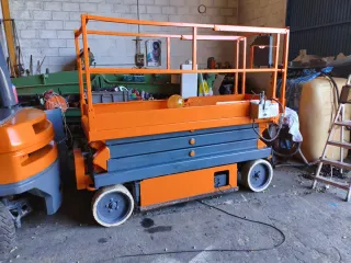 Plataforma Elevadora Tijera Naranja/Gris