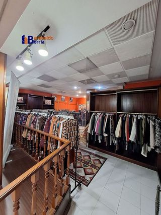 Local comercial en alquiler en Centro - Desierto - Arrontegi en Barakaldo