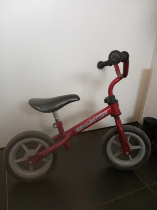 Bicicleta sin pedales CHICCO Red Bullet