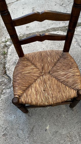 Sillas bajas de enea