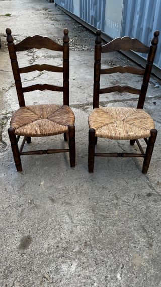 Sillas bajas de enea