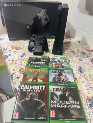 Xbox One X 1TB + 4 Giochi