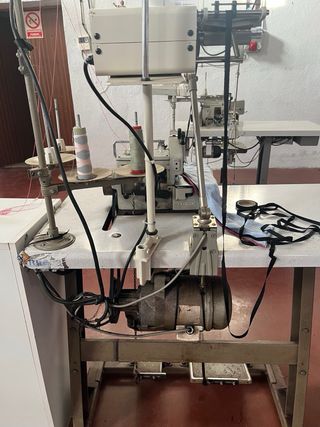 Máquina Overlock Industrial Racing