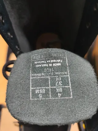 Botas militares Dr. Martens Negras