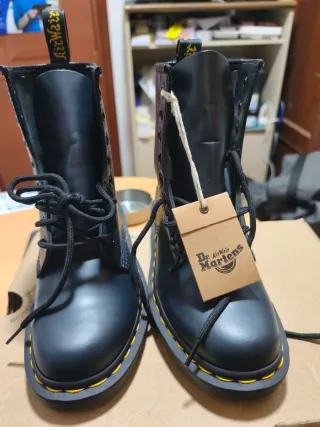 Botas militares Dr. Martens Negras