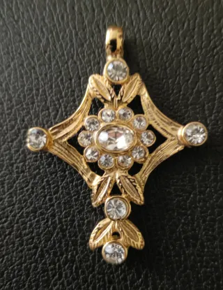 Cruz Fallera Dorada con Cristales