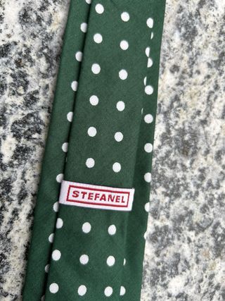 Cravatta Stefanel pois bianchi verde 100% cotone