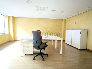 Oficina en alquiler en Zona Teatro Campoamor en Oviedo