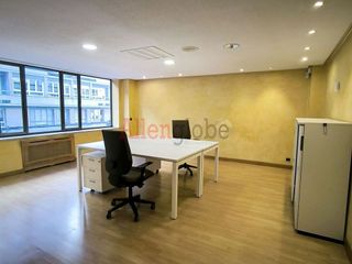 Oficina en alquiler en Zona Teatro Campoamor en Oviedo