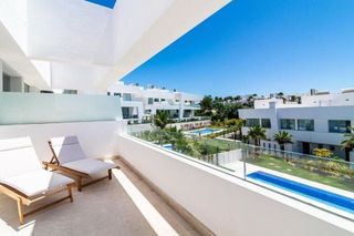 Casa adosada en alquiler en Río Real en Marbella