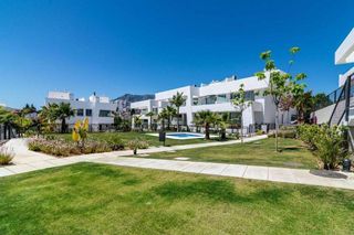 Casa adosada en alquiler en Río Real en Marbella
