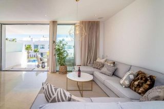 Casa adosada en alquiler en Río Real en Marbella