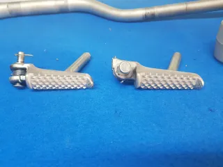 Estriberas Honda CBR 650 R 2025 conductor.