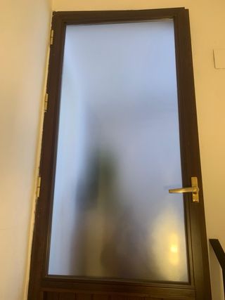 Puerta aluminio con cristal