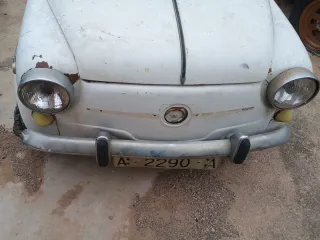 Coche Clásico SEAT 600