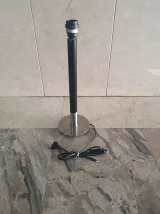 Lámpara de mesa base acero inoxidable 60W