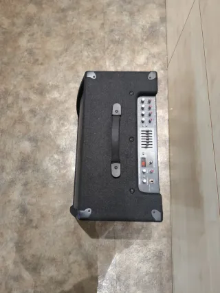 Altavoz Behringer Ultratone KXD15 – 600W