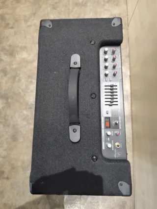 Altavoz Behringer Ultratone KXD15 – 600W