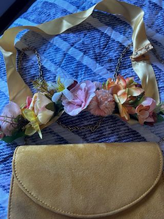 Conjunto ceremonia flores y bolso
