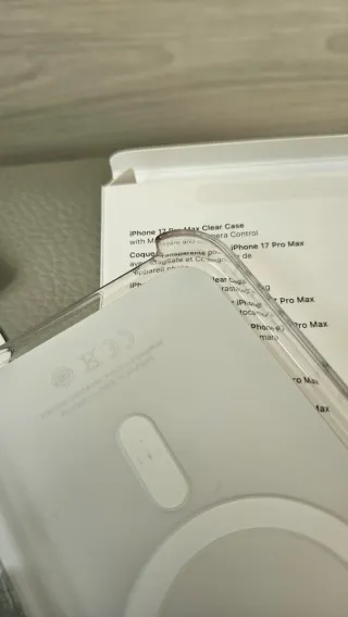 Funda iPhone 17 Pro Max Transparente