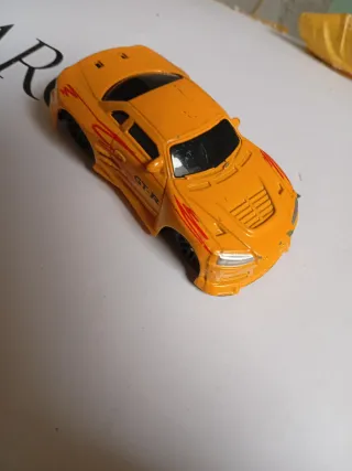 Miniatura Nissan Skyline GT-R Naranja