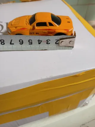 Miniatura Nissan Skyline GT-R Naranja