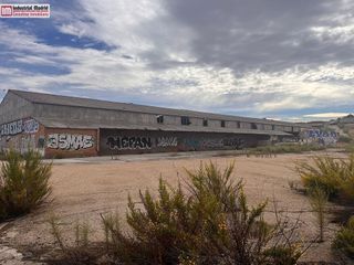 Nave industrial en venta en Torres de la Alameda