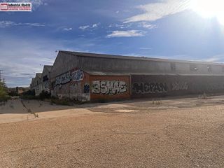 Nave industrial en venta en Torres de la Alameda
