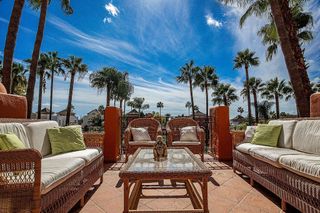 Piso en alquiler en Nueva Andalucía centro en Marbella