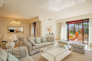 Piso en alquiler en Nueva Andalucía centro en Marbella