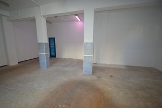 Local comercial en venta en Fondo en Santa Coloma de Gramanet