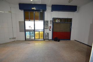 Local comercial en venta en Fondo en Santa Coloma de Gramanet