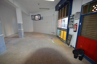 Local comercial en venta en Fondo en Santa Coloma de Gramanet