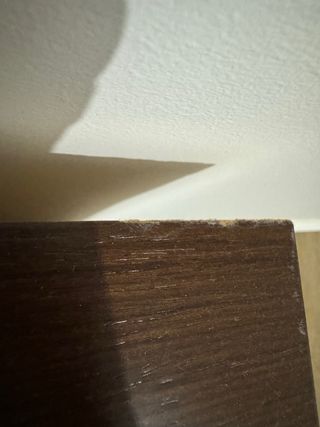 2 Mesitas de noche de madera