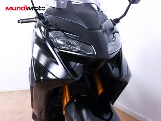 YAMAHA T-MAX 560 TECH MAX