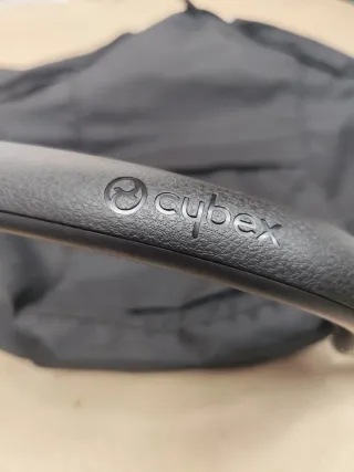 Apoyabrazos y capota Cybex