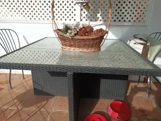 Mesa de exterior preciosa
