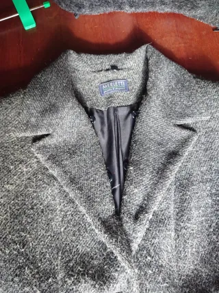 Abrigo Meletti T40/42 cuello pelo desmontable