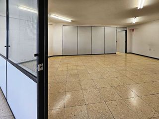 Local comercial en alquiler en Los Castros - Castrillón - Eiris en Coruña (A)