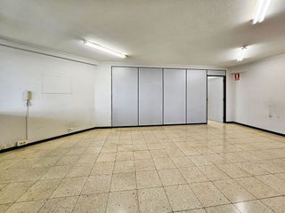 Local comercial en alquiler en Los Castros - Castrillón - Eiris en Coruña (A)
