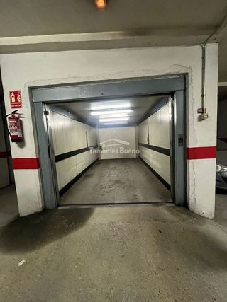 Garaje en alquiler en Hospitales - Campus en Salamanca