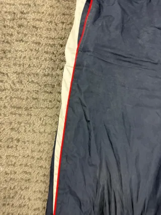 ¡¡OFERTA!! Talla L Pantalón Umbro Impermeable