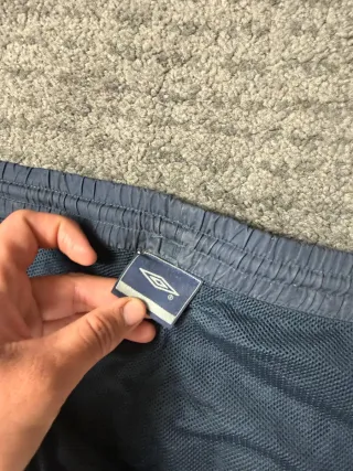 ¡¡OFERTA!! Talla L Pantalón Umbro Impermeable