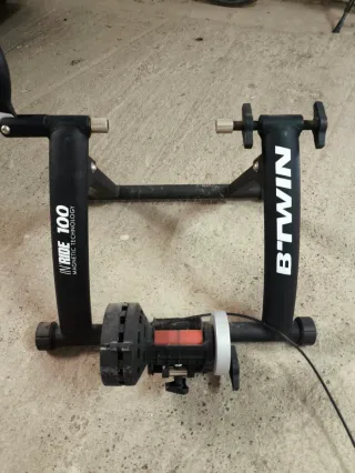 Rodillo B'Twin In'Ride 100 + Rueda 700x25