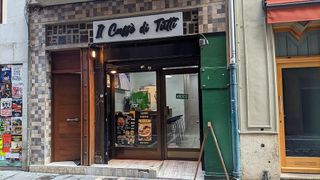 Local comercial en alquiler en Casco Antiguo en Pamplona