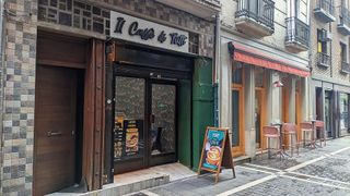 Local comercial en alquiler en Casco Antiguo en Pamplona